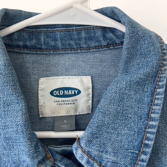 Women’s Medium Old Navy Blue Denim Jean Trucker Jacket Boho Grunge Button Up - Picture 7 of 8